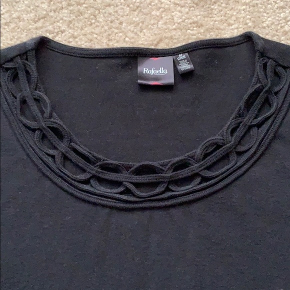 Black T-shirt - Picture 2 of 5